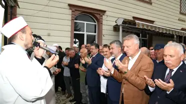 Trabzon'da Boğularak Hayatını Kaybeden Genç Çocuğun Cenazesi Törenle Uğurlandı