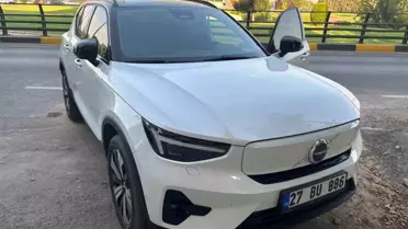 Sıfır aldığı lüks cip 8 ay servisten gelmedi! Bayiden aldığı yanıtla ikinci şoku yaşadı