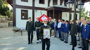 Edirne'de Kıbrıs gazisi son yolculuğuna uğurlandı