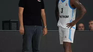 Petkimspor, Özel Maçta Galatasaray'a Yenildi