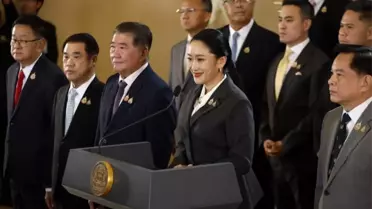 Tayland Başbakanı Shinawatra Görevden Alındı