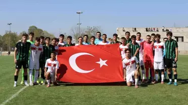 Milli Takımlar 30 Ağustos'u Kutladı