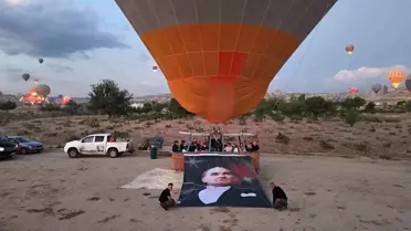 Kapadokya'da Sıcak Hava Balonları, 30 Ağustos Zafer Bayramı'nı Kutladı