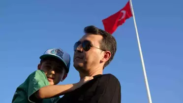 SOLOTÜRK Zafer Bayramı'nda Havada Gösteri Yaptı
