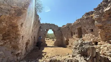 Beçin Kalesi'nde Kazılar Başladı