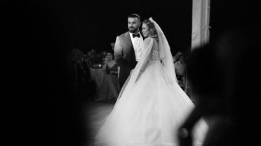 Evlilik yıl dönümünde kabusu yaşadı, 2 bacağını birden kaybetti