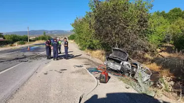 Demirci'de Feci Kaza: 3 ölü, 2 yaralı