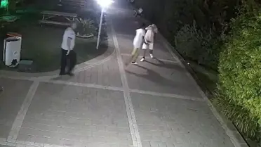 Adana'da Baba, Çocuğunu Darp Eden Gençle Kavga Etti