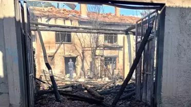 Tavşanlı'da Park Halindeki Araçta Yangın Çıktı