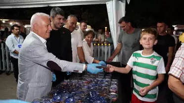 Bursa'da Mevlid Kandili Coşkusu: Başkan Bozbey İkramda Bulundu