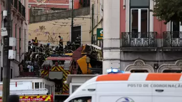Lizbon'da Gloria Füniküleri Devrildi