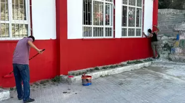 Kuşadası'ndaki Okullar Yenilendi