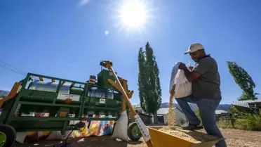 Mersin'den Kırsal Üreticiye Tohum Eleme Makinesi Desteği
