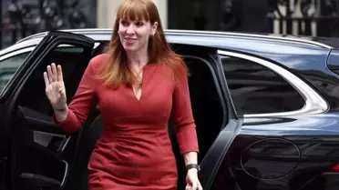 Angela Rayner İstifa Etti