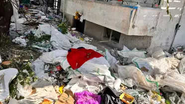 Ankara'da çöp dolu evden yayılan kötü koku mahalleyi ayağa kaldırdı
