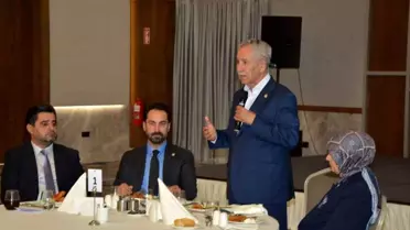 Bülent Arınç: 'Türkiye ne gördüyse AK Parti sayesinde gördü'