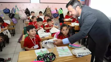 Karabük Belediyesi'nden Öğrencilere Okula Başlangıç Desteği