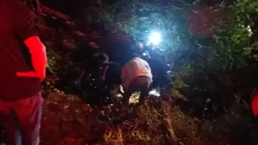 Gölcük'te Kamyon Takla Attı: Şoför Ağır Yaralı