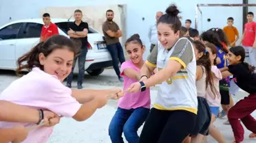 Defne Belediyesi'nden Çocuklar İçin Eğlenceli Şenlik