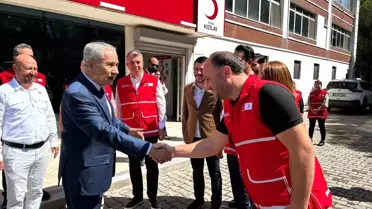 Arınç Kızılay Manisa'yı Ziyaret Etti