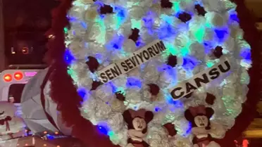 Çekici Yapay Çiçek Taşıdı