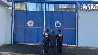 Husumet nedeniyle komşularını öldürdüler