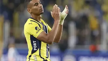 Paylaşıma düştüğü not taraftarı duygulandırdı! Djiku'dan Fenerbahçe'ye duygusal veda