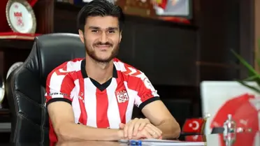 Sivasspor, Yusuf Cihat Çelik ile Anlaştı