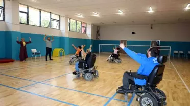 Türkiye'nin İlk Tekerlekli Sandalyeli Zeybek Ekibi Gonca'da Kuruldu