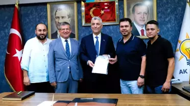 Bakan Bolat'a Buldan Bezi Gömlek Hediye