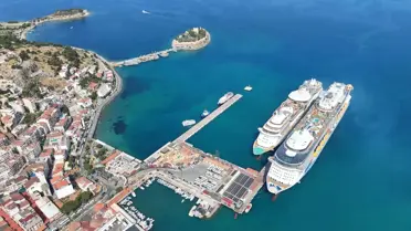 Kuşadası'nda Sarı Yaz Hareketliliği Devam Ediyor
