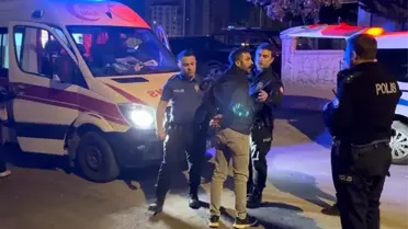 Baba, Çocuğunu Korurken Bıçaklandı