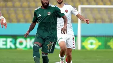 Esenler Erokspor, Hatayspor'u 4-1 ile geçti
