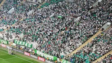 Bursaspor, Arnavutköy Belediyesi'ni 3-1 Mağlup Ederek Liderliğe Yükseldi
