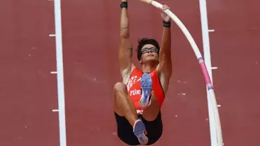 Ersu Şaşma, Dünya Atletizm Şampiyonası'nda finalde