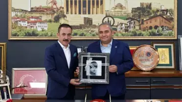 Keçiören Belediye Başkanı Özarslan'dan Ankaralılar Derneği'ne Ziyaret