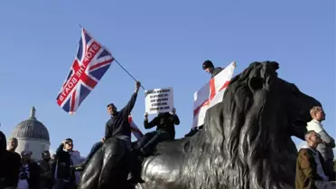 Londra'da Aşırı Sağ Mitinginde Çatışmalar