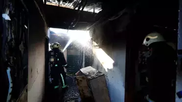 Antalya'da Sobada Yangın: İki Katlı Ev Küle Döndü