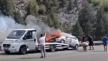 Beyşehir'de Çekicide Yangın Çıktı