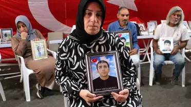 Diyarbakır Anneleri 7 Yıldır Evlat Nöbeti Tutuyor