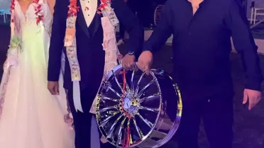 Gelin ve damada taktığı takı herkesi şaşkına çevirdi