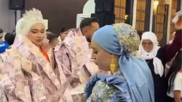 Düğünde Dama 200 TL'lik Yelek Giydirildi