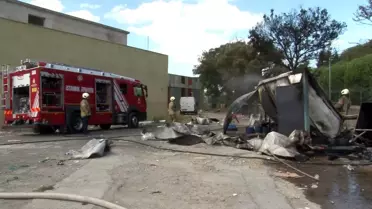 Bakırköy'de Pazar Yerinde Yangın