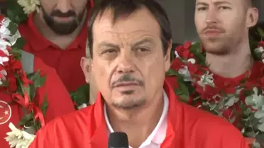 Ayakta durmakta bile zorlandı! Ergin Ataman'ın zor anları
