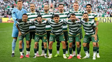 Bursaspor, Arnavutköy Belediyespor'u Mağlup Ederek Zirvede Farkı İkiye Çıkardı