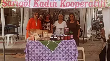 Sarıgöl'de Kadın Kooperatifi Doğal Ürünlerle Festivale Katıldı