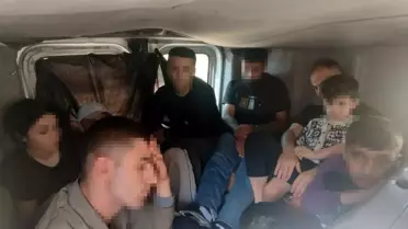 Edirne'de 20 Kaçak Göçmen ve Organizör Yakalandı