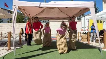 Sivas'ta Geleneksel Oyunlar Tırı Çocukları Eğlendirdi