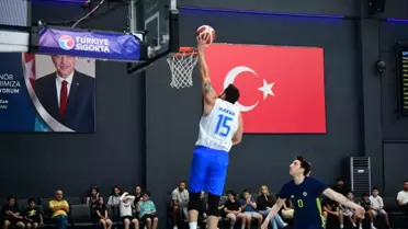 Çayırova Belediyesi, İlkan Karaman Turnuvası'nda Şampiyon Oldu