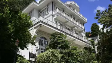 İstanbul Boğazı'nın en pahalılarından Beyaz Köşk yeniden satışa çıktı